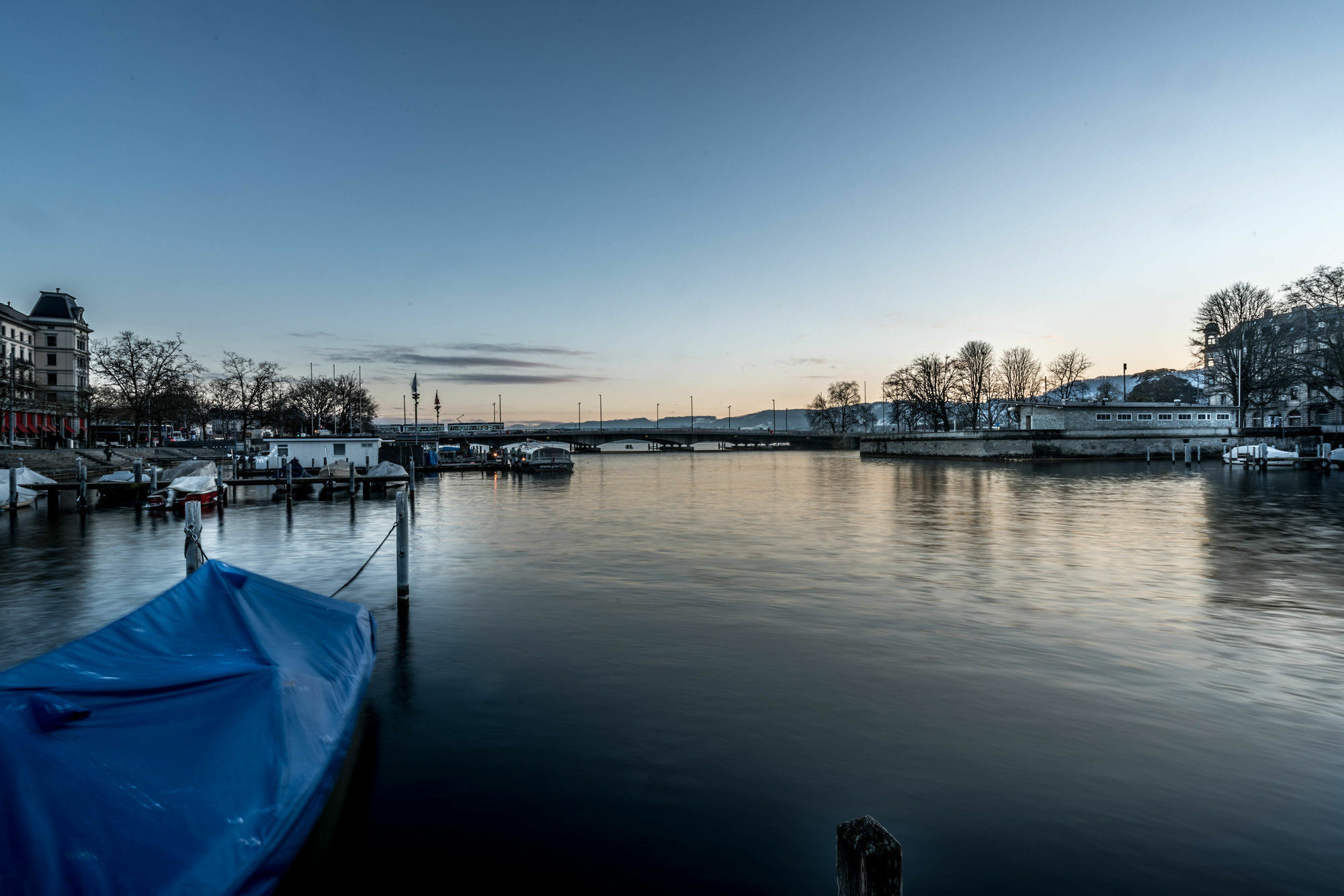 Lake Side Location Bellevue Zurigo Esterno foto
